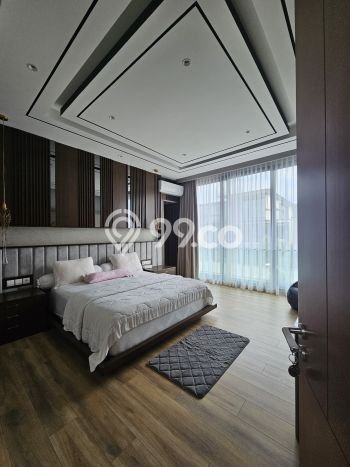 Hunian Elit LB 545m2 Siap Pakai Desain Elegan di BSD City, Tangerang Hunian Elit LB 545m2 Siap Pakai Desain Elegan di BSD City, Tangerang