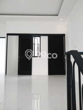 Dijual Hunian Rumah Terawat 3 KT di BSD Nusaloka, Tangerang Dijual Hunian Rumah Terawat 3 KT di BSD Nusaloka, Tangerang