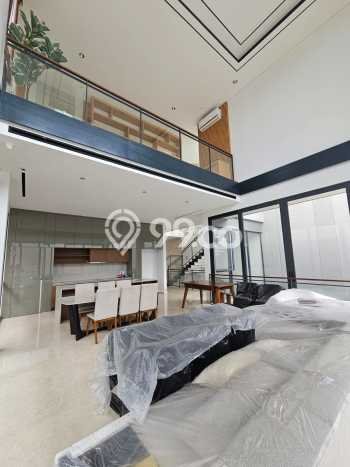 Hunian Elit LB 545m2 Siap Pakai Desain Elegan di BSD City, Tangerang Hunian Elit LB 545m2 Siap Pakai Desain Elegan di BSD City, Tangerang