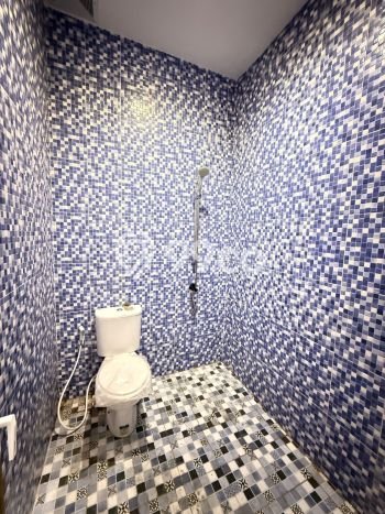 Rumah Modern 3 KT di Villa Melati Mas Tangerang Selatan Unfurnished Rumah Modern 3 KT di Villa Melati Mas Tangerang Selatan Unfurnished