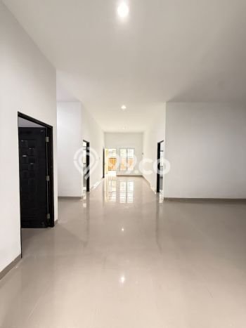Rumah Modern 3 KT di Villa Melati Mas Tangerang Selatan Unfurnished Rumah Modern 3 KT di Villa Melati Mas Tangerang Selatan Unfurnished