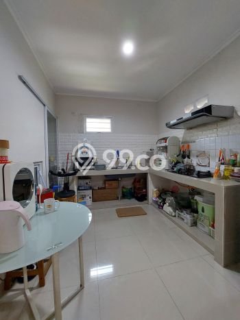 Rumah Modern 2 KT di Gading Serpong Tangerang Semi Furnished Rumah Modern 2 KT di Gading Serpong Tangerang Semi Furnished