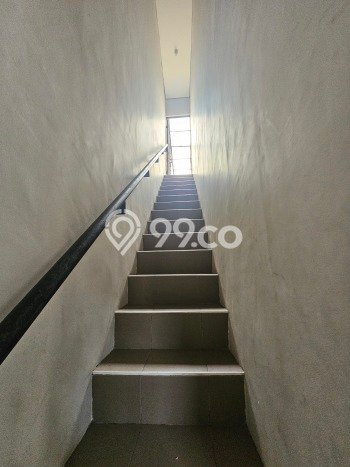 Hunian Mewah LB 215m2 Siap Huni Desain Elegan di BSD Green Wich, Tangerang Hunian Mewah LB 215m2 Siap Huni Desain Elegan di BSD Green Wich, Tangerang
