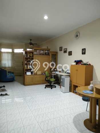 Rumah Modern 3 Kamar LT 130m2 di Duri Kepa Rumah Modern 3 Kamar LT 130m2 di Duri Kepa