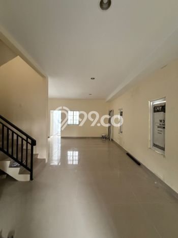 Hunian Nyaman Asri 3 KT Siap Pakai di Villa Melati Mas Tangerang Selatan Hunian Nyaman Asri 3 KT Siap Pakai di Villa Melati Mas Tangerang Selatan