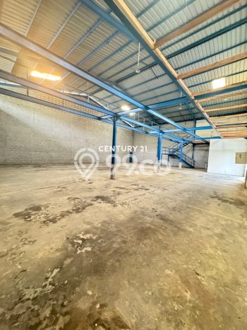 Gudang Disewa di Bekasi dengan LB 600m2 Area Komersial Ramai Gudang Disewa di Bekasi dengan LB 600m2 Area Komersial Ramai