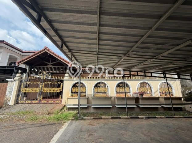 Rumah Mewah LB 300m2 Siap Pakai Desain Elegan di Pondok Bambu, Jakarta Timur Rumah Mewah LB 300m2 Siap Pakai Desain Elegan di Pondok Bambu, Jakarta Timur