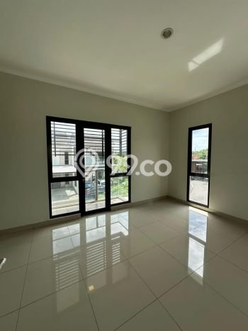Jual Rumah Mewah Megah Dengan View Eksklusif di Summarecon Bekasi, Bekasi Jual Rumah Mewah Megah Dengan View Eksklusif di Summarecon Bekasi, Bekasi