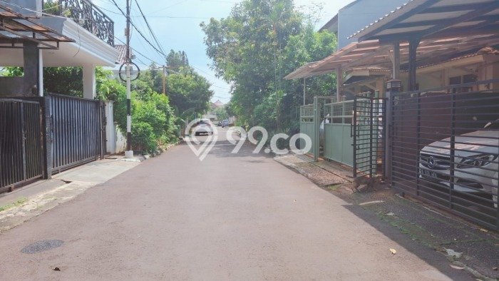 Rumah Luxury Modern Tanpa Renovasi di Pejaten Jakarta Selatan Rumah Luxury Modern Tanpa Renovasi di Pejaten Jakarta Selatan
