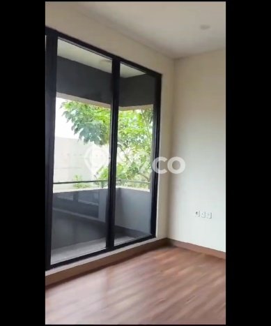 Ready to Use! Luxury House LT 211m2 Desain Elegan di Gading Serpong Ready to Use! Luxury House LT 211m2 Desain Elegan di Gading Serpong
