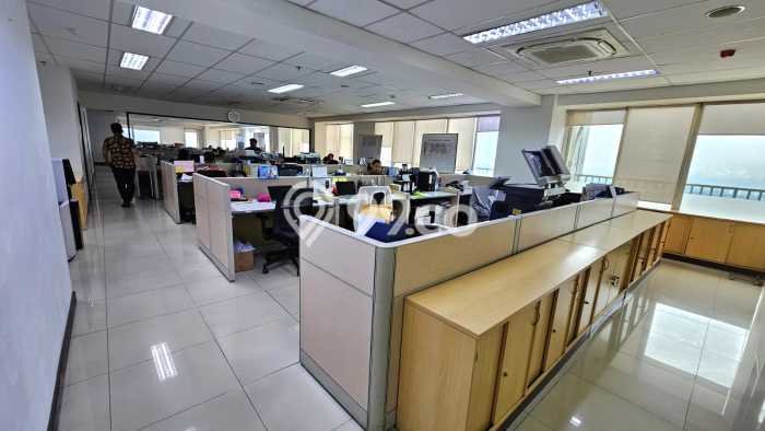 Unit Kantor Dijual di Jakarta Barat LT 1100m2 & LB 1100m2 Unit Kantor Dijual di Jakarta Barat LT 1100m2 & LB 1100m2