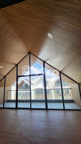 Ready to Use! Luxury House LT 96m2 Desain Modern di Summarecon Serpong Ready to Use! Luxury House LT 96m2 Desain Modern di Summarecon Serpong