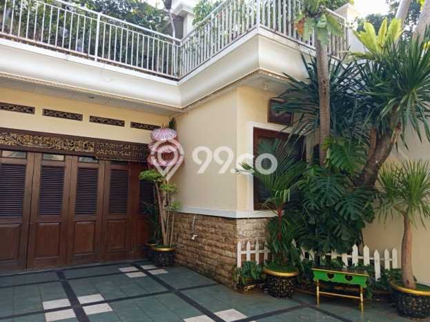 For Sale! Luxury House LT 340m2 Desain Elegan di Kemang For Sale! Luxury House LT 340m2 Desain Elegan di Kemang