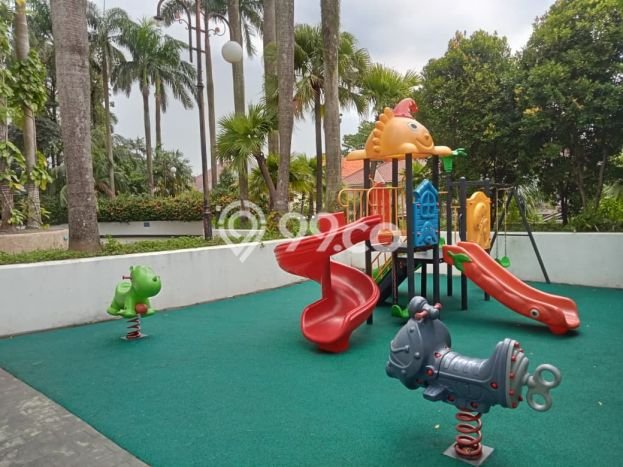 Unit Apartemen Dijual di Lebak Bulus, Jakarta Selatan, dengan 4 Bedroom, 3 Bathroom Unit Apartemen Dijual di Lebak Bulus, Jakarta Selatan, dengan 4 Bedroom, 3 Bathroom