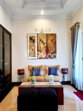 Dijual Rumah Mewah Elegan Dengan View Cantik di Bintaro, Jakarta Selatan Dijual Rumah Mewah Elegan Dengan View Cantik di Bintaro, Jakarta Selatan