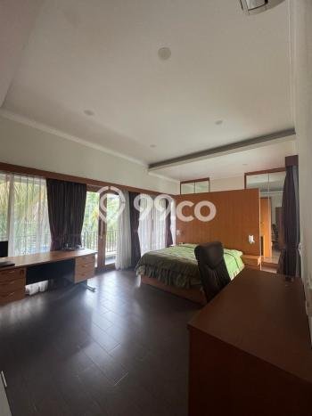 Rumah Elit LB 300m2 Siap Pakai Desain Elegan di BSD City, Tangerang Rumah Elit LB 300m2 Siap Pakai Desain Elegan di BSD City, Tangerang