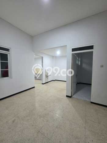 Rumah kawasan Semarang Barat, 2 KT, Lingkungan Premium, LT 194m² Bangunan 135m² Rumah kawasan Semarang Barat, 2 KT, Lingkungan Premium, LT 194m² Bangunan 135m²