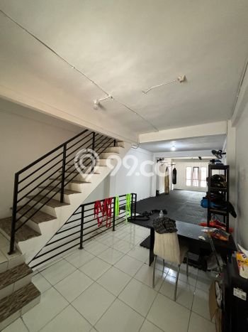 Ruko Dijual Lokasi Stratagis di Gajah Mungkur Semarang Cocok untuk Investasi Ruko Dijual Lokasi Stratagis di Gajah Mungkur Semarang Cocok untuk Investasi