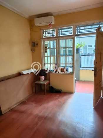 Rumah Minimalis 7 Kamar LT 90m2 di Tomang Rumah Minimalis 7 Kamar LT 90m2 di Tomang