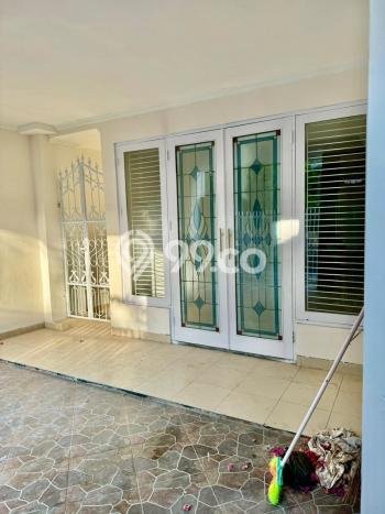 PROMO SPESIAL! Rumah Siap Huni di Denpasar Barat, Denpasar, LT 126m2m² Bangunan 135m2m² PROMO SPESIAL! Rumah Siap Huni di Denpasar Barat, Denpasar, LT 126m2m² Bangunan 135m2m²