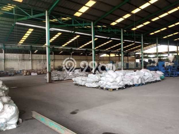 Disewakan Gudang komersial di Tangerang luas bangunan 2226m2 Disewakan Gudang komersial di Tangerang luas bangunan 2226m2