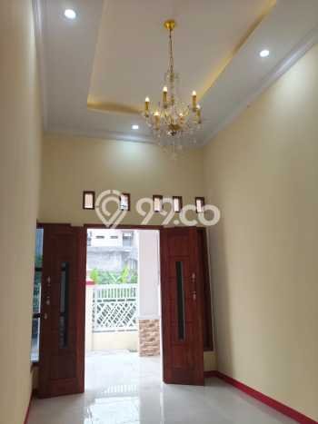 Jual Rumah Eksklusif 2 KT di Bintaro, Tangerang Selatan Jual Rumah Eksklusif 2 KT di Bintaro, Tangerang Selatan