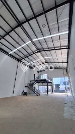 Unit Gudang Paling Strategis di Legok Tangerang dengan LB 392m2 Unit Gudang Paling Strategis di Legok Tangerang dengan LB 392m2