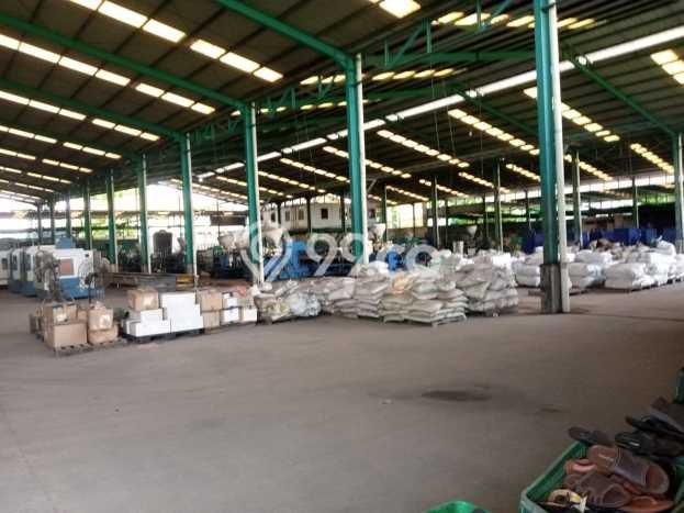 Disewakan Gudang komersial di Tangerang luas bangunan 2226m2 Disewakan Gudang komersial di Tangerang luas bangunan 2226m2