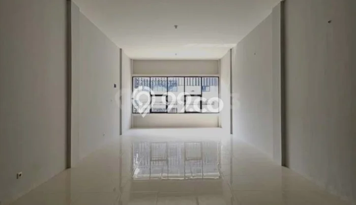 Ruko untuk disewa di Andir punya LT 65m2 & LB 130m2 harga sewa kompetitif Ruko untuk disewa di Andir punya LT 65m2 & LB 130m2 harga sewa kompetitif