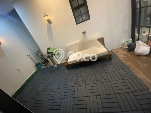 Ready to Use! Luxury House LT 180m2 Desain Elegan di BSD City Ready to Use! Luxury House LT 180m2 Desain Elegan di BSD City