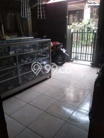 Rumah Luas Asri 3 KT Siap Huni di Pondok Kelapa Jakarta Timur Rumah Luas Asri 3 KT Siap Huni di Pondok Kelapa Jakarta Timur