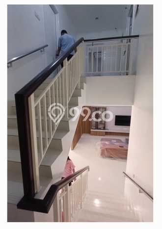 Rumah Elit LB 196m2 Siap Huni Desain Elegan di Gading Serpong, Tangerang Rumah Elit LB 196m2 Siap Huni Desain Elegan di Gading Serpong, Tangerang