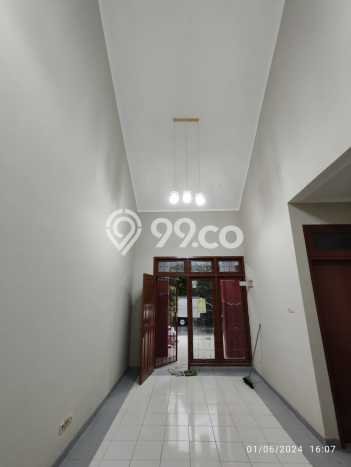 Rumah Modern 3 KT di Alam Sutera Tangerang Semi Furnished Rumah Modern 3 KT di Alam Sutera Tangerang Semi Furnished