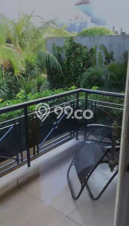 Rumah Elit Modern Tanpa Renovasi di Puri Indah Jakarta Barat Rumah Elit Modern Tanpa Renovasi di Puri Indah Jakarta Barat
