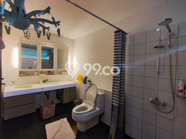 Rumah Elit Modern Tanpa Renovasi di Gading Serpong Tangerang Rumah Elit Modern Tanpa Renovasi di Gading Serpong Tangerang