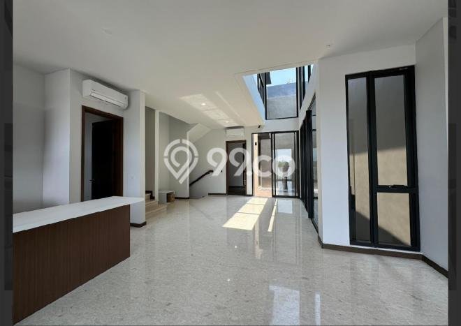 Rumah di BSD, Dekat Mall, 4 KT Rumah di BSD, Dekat Mall, 4 KT