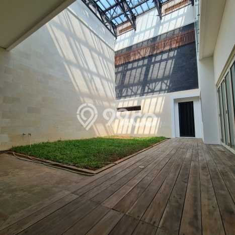 Rumah Elit Modern Siap Huni di Gading Serpong Tangerang Rumah Elit Modern Siap Huni di Gading Serpong Tangerang
