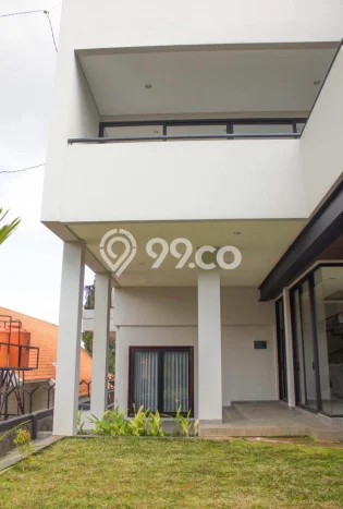 Dijual Rumah Mewah Megah Dengan View Eksklusif di Dago Pakar, Bandung Dijual Rumah Mewah Megah Dengan View Eksklusif di Dago Pakar, Bandung