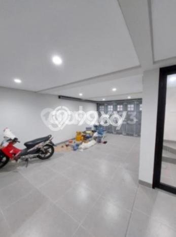 Dijual Rumah Premium dengan Fasilitas Sekitar Lengkap di Wiyung, Surabaya Dijual Rumah Premium dengan Fasilitas Sekitar Lengkap di Wiyung, Surabaya