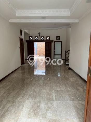 Rumah Mewah Siap Huni LT 210m2 di Kenjeran, Surabaya Rumah Mewah Siap Huni LT 210m2 di Kenjeran, Surabaya