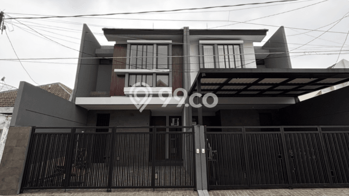 Rumah Eksklusif Dijual LT 12m2 di Manyar, Gresik Rumah Eksklusif Dijual LT 12m2 di Manyar, Gresik