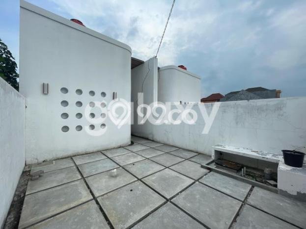 For Sale Rumah 2 Kamar Lokasi Strategis Nyaman dan Strategis di Gedangan For Sale Rumah 2 Kamar Lokasi Strategis Nyaman dan Strategis di Gedangan