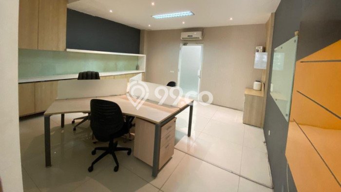 Ruko Bagus Dijual LB 550m2 Lokasi Strategis Surabaya Area Cocok untuk Bisnis Ruko Bagus Dijual LB 550m2 Lokasi Strategis Surabaya Area Cocok untuk Bisnis