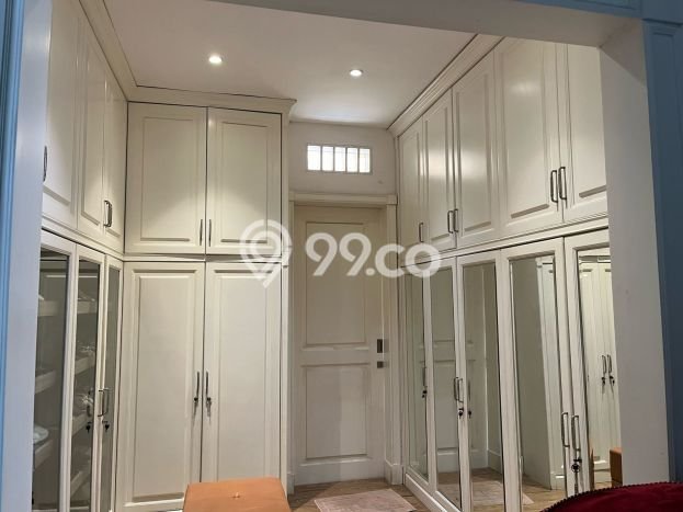 Jual Rumah Mewah Elegan Dengan View Cantik di Citraland, Surabaya Jual Rumah Mewah Elegan Dengan View Cantik di Citraland, Surabaya