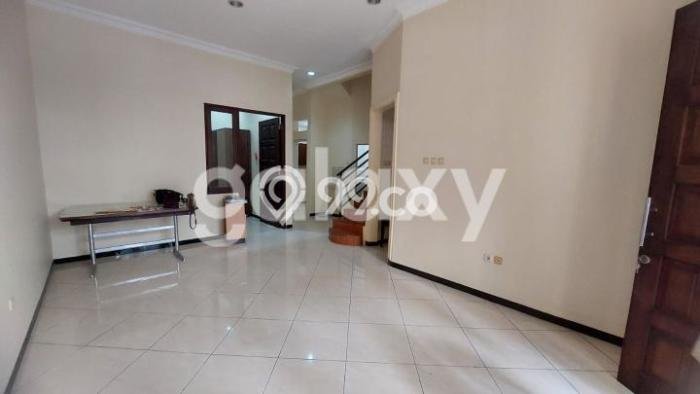 Rumah Sewa Surabaya LT 91m2 LB 140m2 Area Pakuwon City Rumah Sewa Surabaya LT 91m2 LB 140m2 Area Pakuwon City