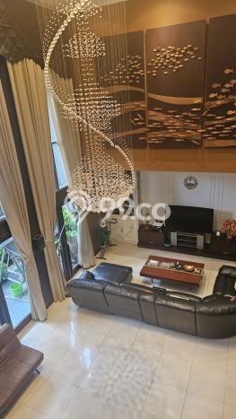 Jual Rumah Mewah Elegan Dengan View Cantik di Citraland, Surabaya Jual Rumah Mewah Elegan Dengan View Cantik di Citraland, Surabaya