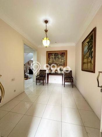 Dijual Rumah Mewah Elegan Dengan View Cantik di Citraland, Surabaya Dijual Rumah Mewah Elegan Dengan View Cantik di Citraland, Surabaya