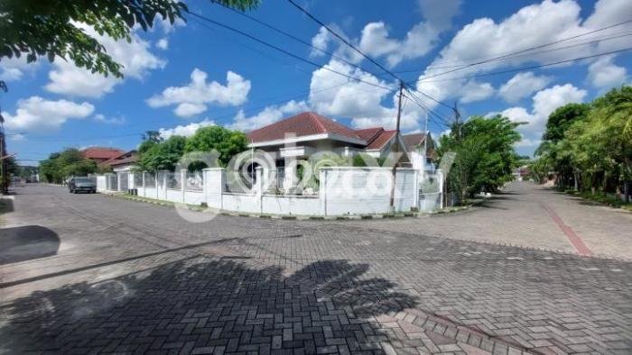 Hunian Super Mewah dengan Akses Paling Strategis di Darmo Permai, Surabaya Hunian Super Mewah dengan Akses Paling Strategis di Darmo Permai, Surabaya