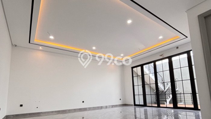 Jual Rumah Mewah Megah Dengan View Eksklusif di Citraland, Surabaya Jual Rumah Mewah Megah Dengan View Eksklusif di Citraland, Surabaya
