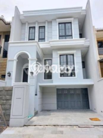 Dijual Rumah Premium dengan Fasilitas Sekitar Lengkap di Wiyung, Surabaya Dijual Rumah Premium dengan Fasilitas Sekitar Lengkap di Wiyung, Surabaya